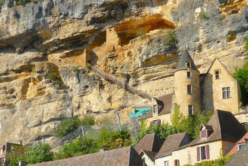 raditional houses built into the cliffs of La Roque-Gageac.