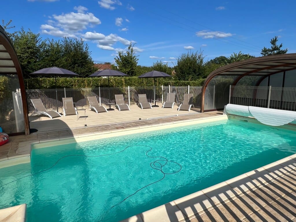 Accessible pool at Park Les Marrons Dordogne